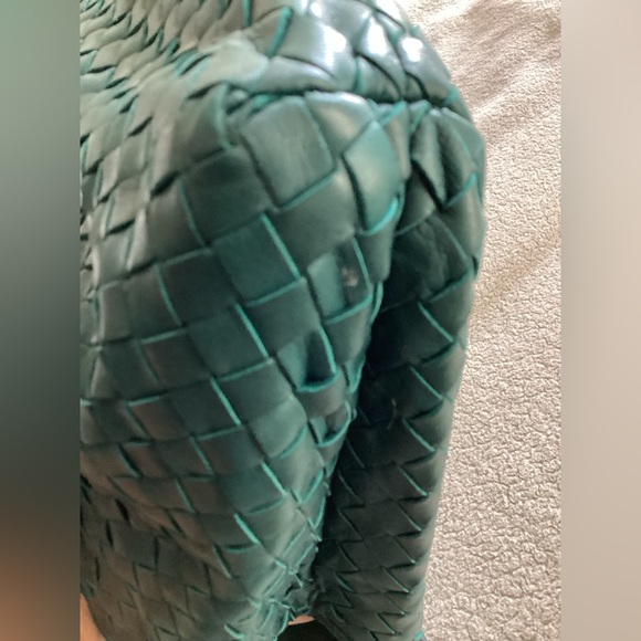 Vintage Bottega Veneta Elegant Green Woven Shoulder Bag - Picture 9 of 15